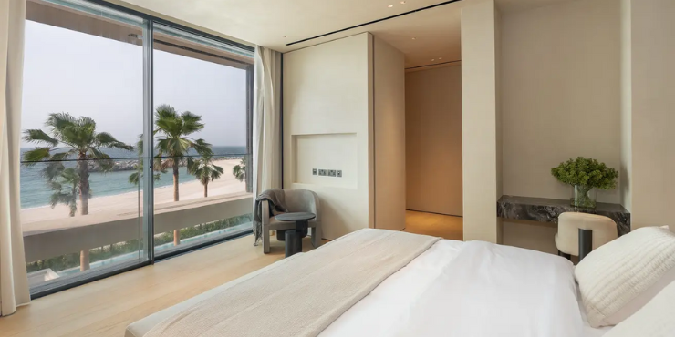 Beachfront Mansion at Jumeirah Bay Island