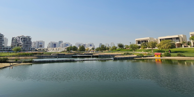 Luxury%20Villa%20Plot%20in%20DAMAC%20Hills - 3